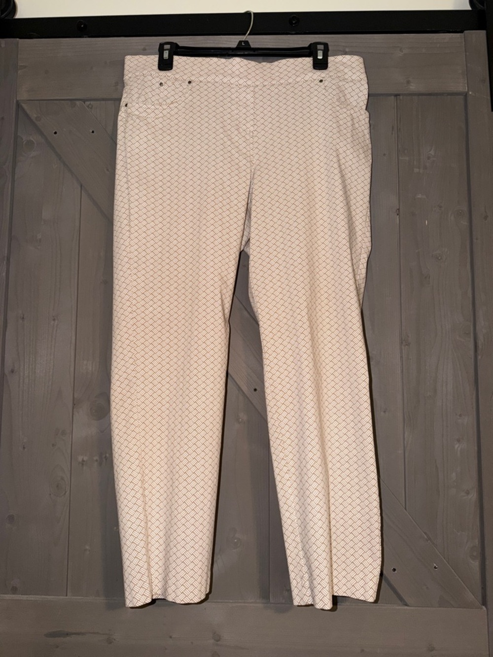Cropped Textured Ankle Pants in Light Beige
